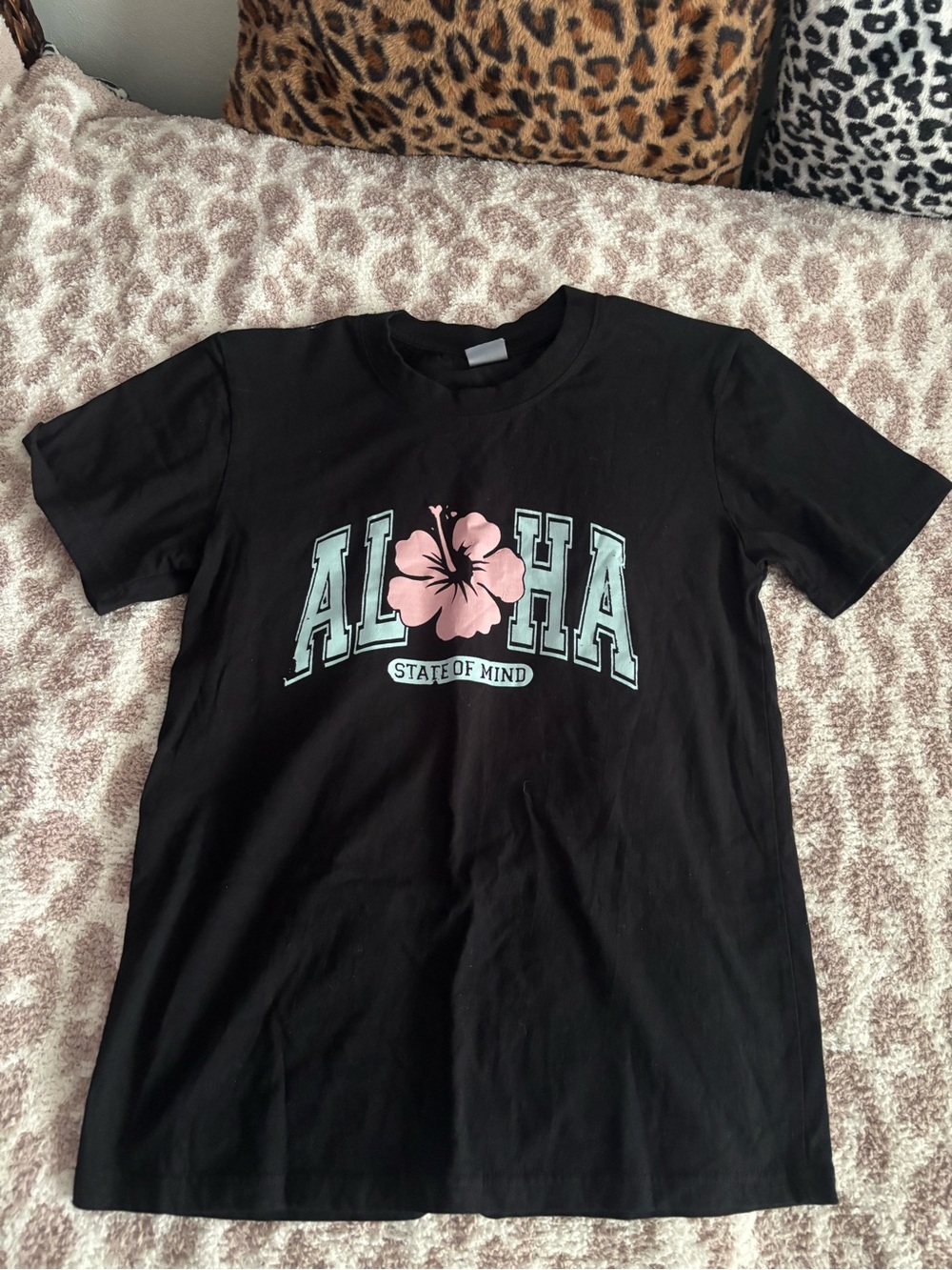 black “aloha state of mind” t shirt